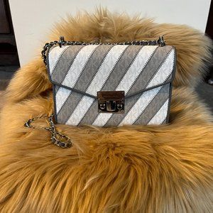 Authentic MICHAEL KORS shoulder bag